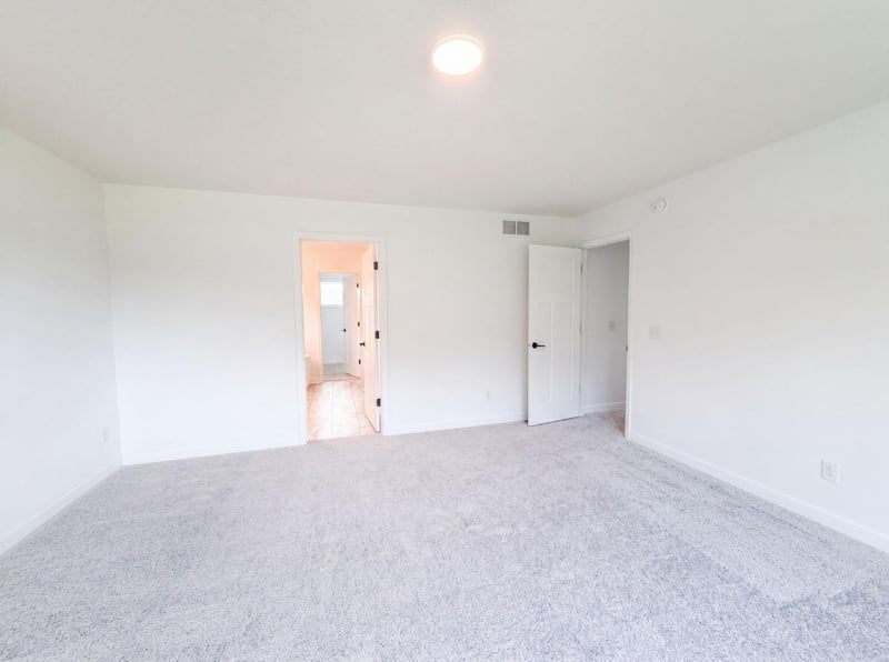 843 Londonderry Ln NW, Rochester, MN 55901