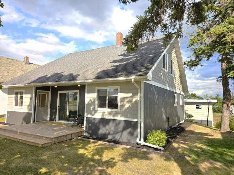 106 Red Lake Ave SW, Bagley, MN 56621