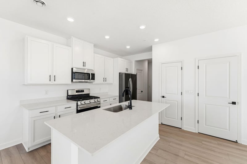 10551 Harbor Ln N, Maple Grove, MN 55369
