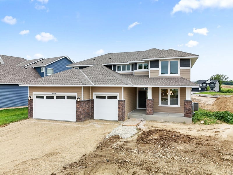 4864 Noble Dr NW, Rochester, MN 55901