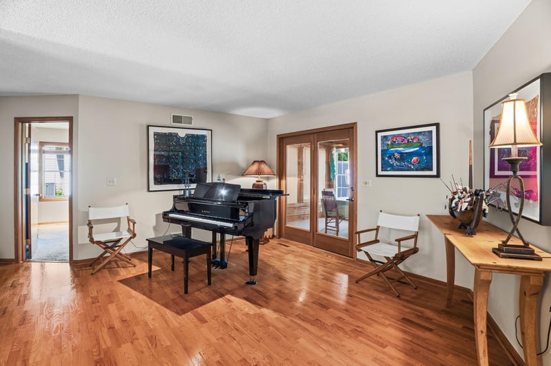 2524 Colony Cir, Saint Cloud, MN 56303
