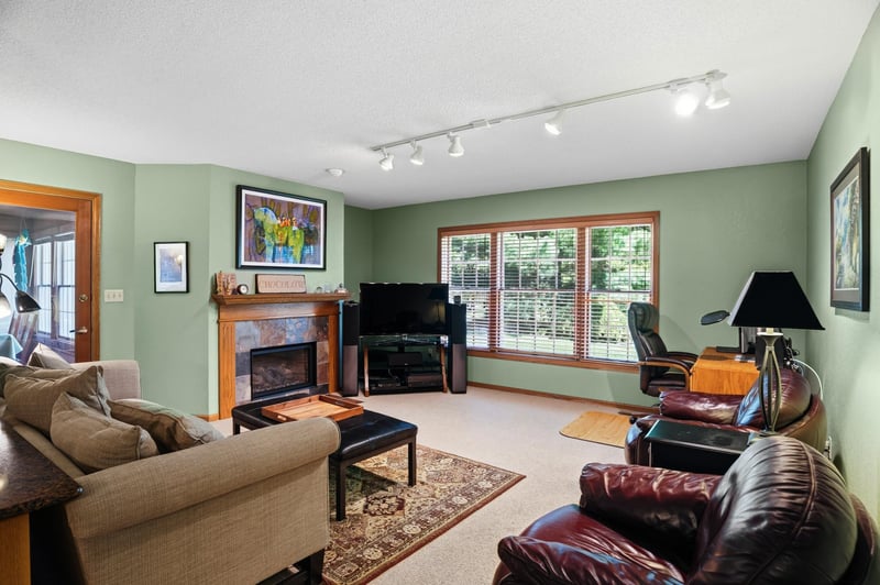 2524 Colony Cir, Saint Cloud, MN 56303