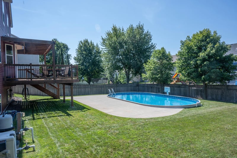 1672 Lenox Dr, Waconia, MN 55387