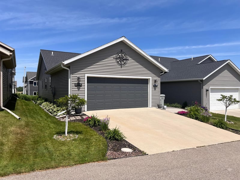 6084 Sandstone Street Nw, Rochester, MN 55901