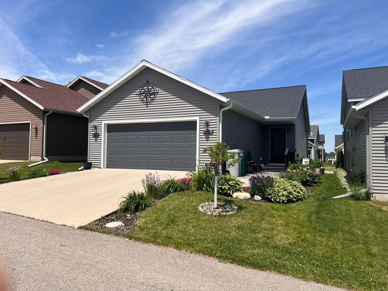 6084 Sandstone Street Nw, Rochester, MN 55901