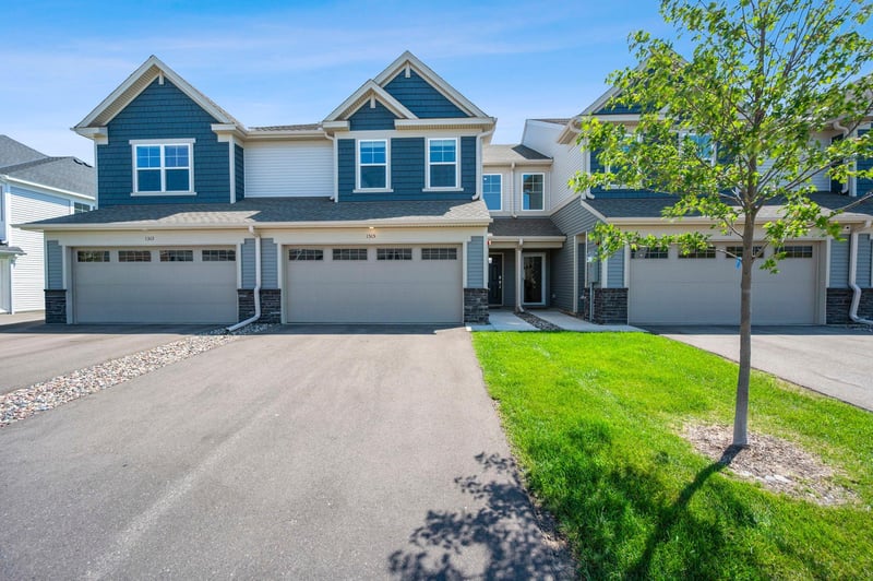 1515 Camden Ct, Shakopee, MN 55379