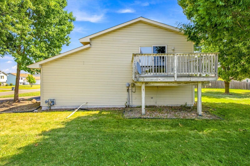 580 W 11th St, Rush City, MN 55069