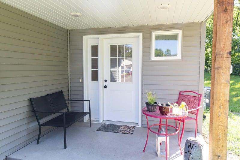 39209 Grand Ave, North Branch, MN 55056