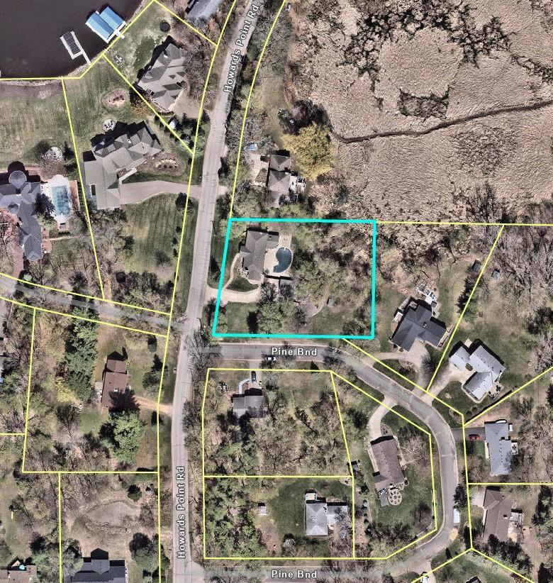 5565 Howards Point Rd, Shorewood, MN 55331