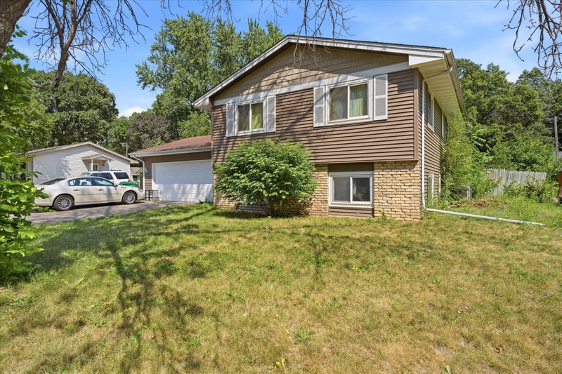 6515 Fridley St NE, Fridley, MN 55432