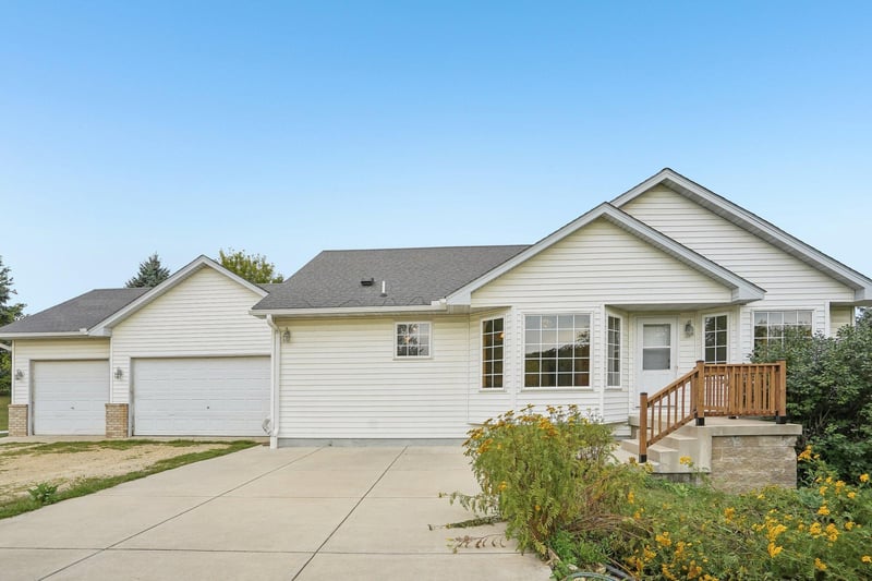 31121 Idalia Ave, Northfield, MN 55057