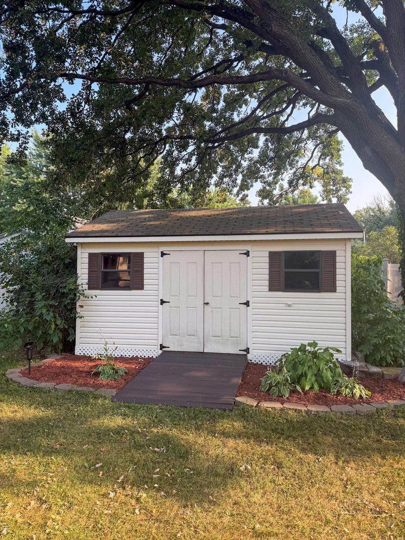 604 3rd St SW, Little Falls, MN 56345