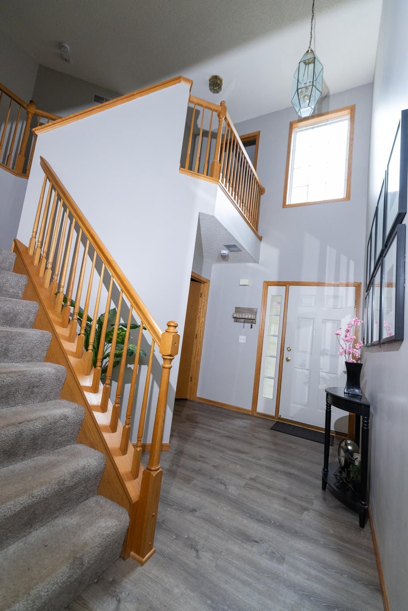 9236 Merrimac Ln N, Maple Grove, MN 55311