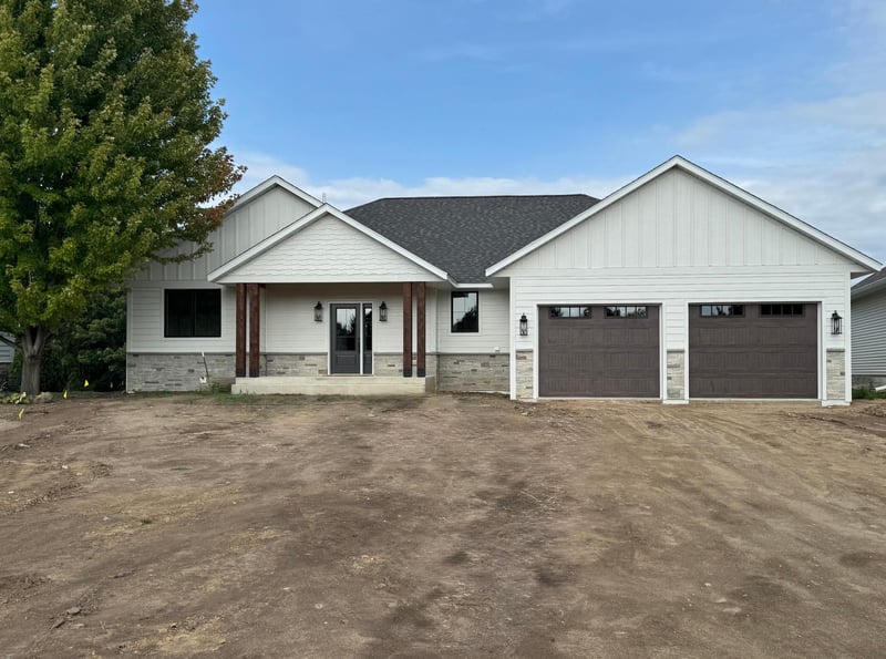 1215 Moor Stone Dr NE, Alexandria, MN 56308