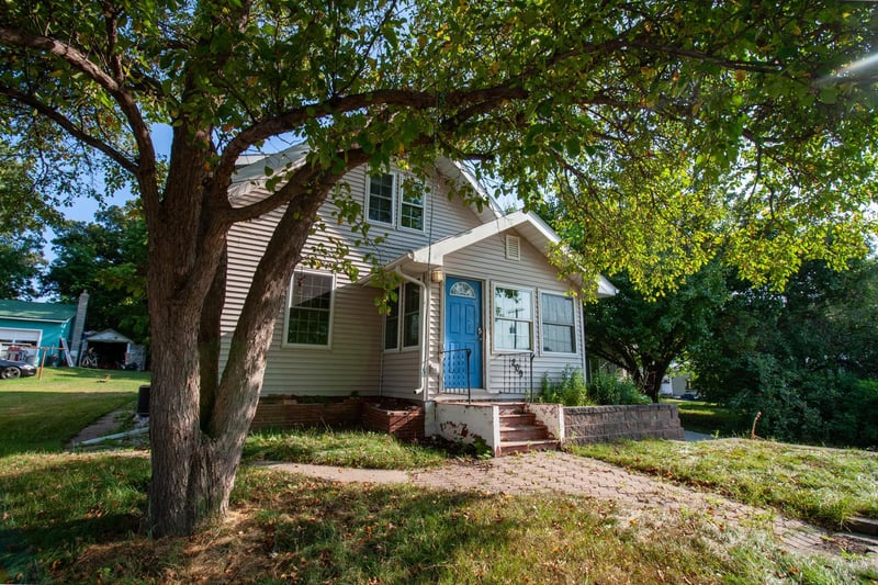209 Cleveland Ave E, Underwood, MN 56586
