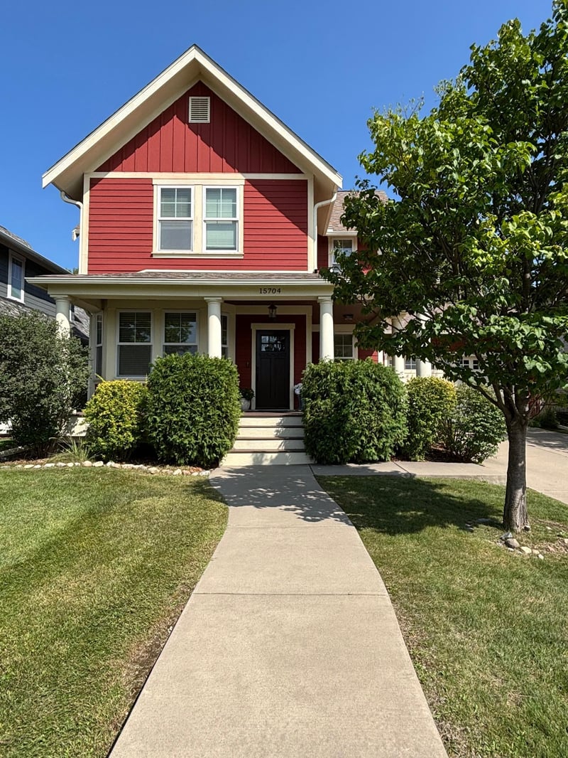 15704 Duck Pond Way, Apple Valley, MN 55124
