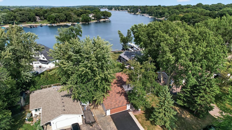 2952 Center Rd SW, Prior Lake, MN 55372