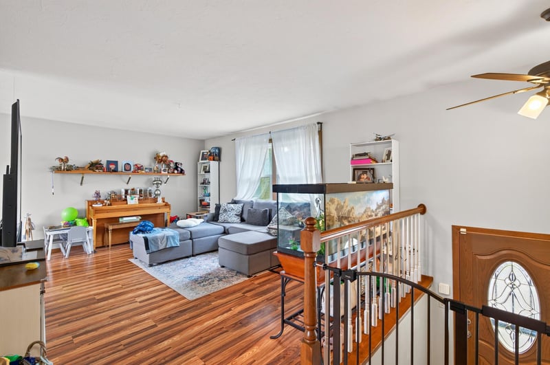 2952 Center Rd SW, Prior Lake, MN 55372