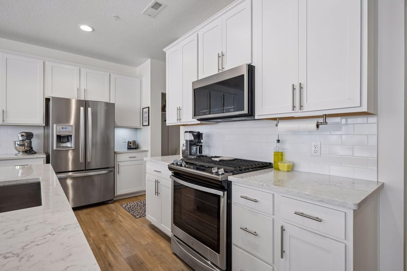7152 Walnut Grove Ln N, Maple Grove, MN 55311