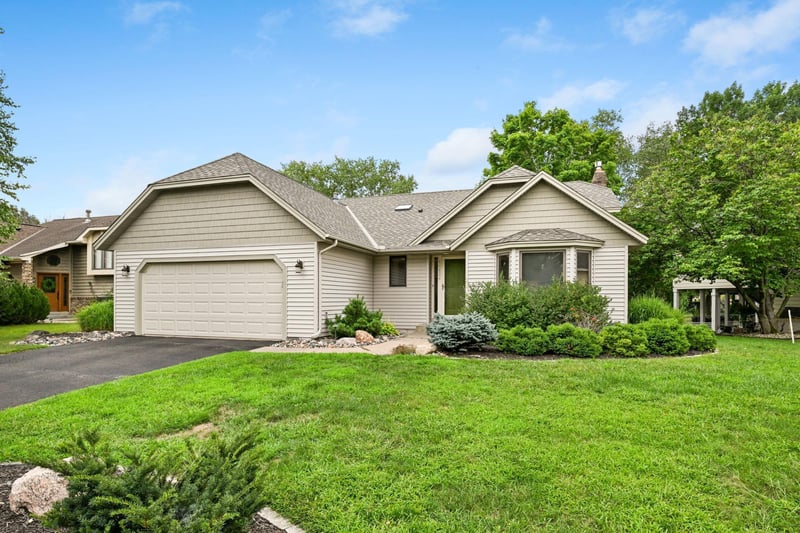 14624 Hanover Ln, Apple Valley, MN 55124