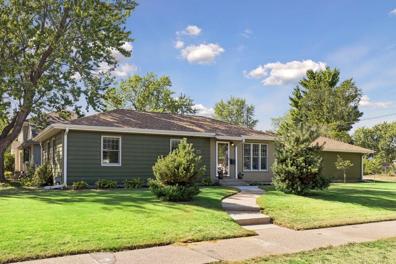 5950 Upton Ave S, Minneapolis, MN 55410