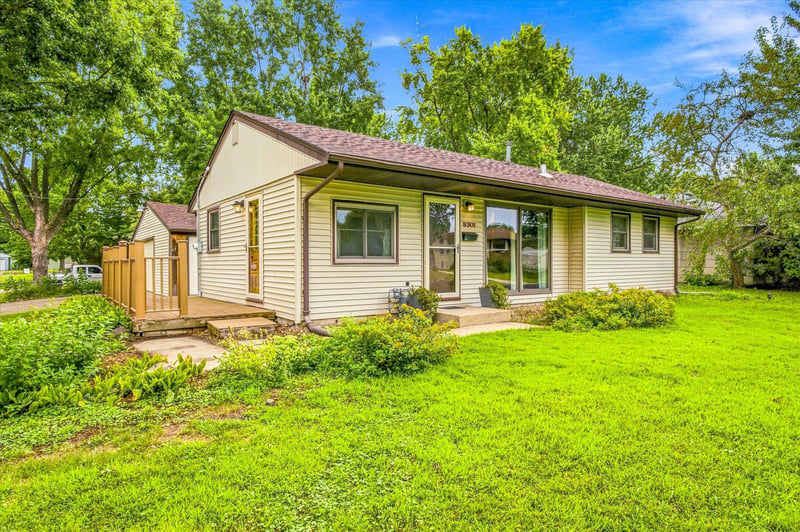 8301 Elliot Ave S, Bloomington, MN 55420