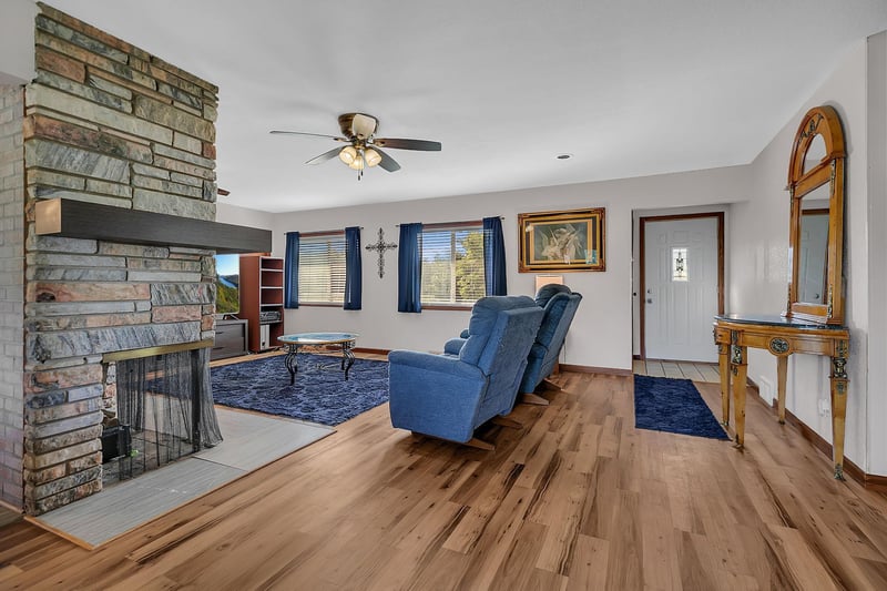 17311 Highway 23 NE, Oak Park, MN 56357