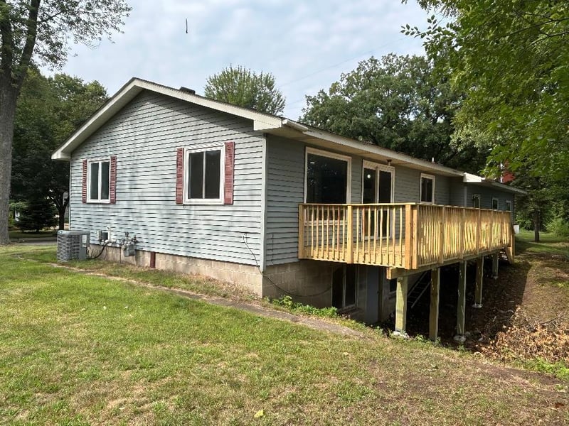 315 Front St, Monticello, MN 55362