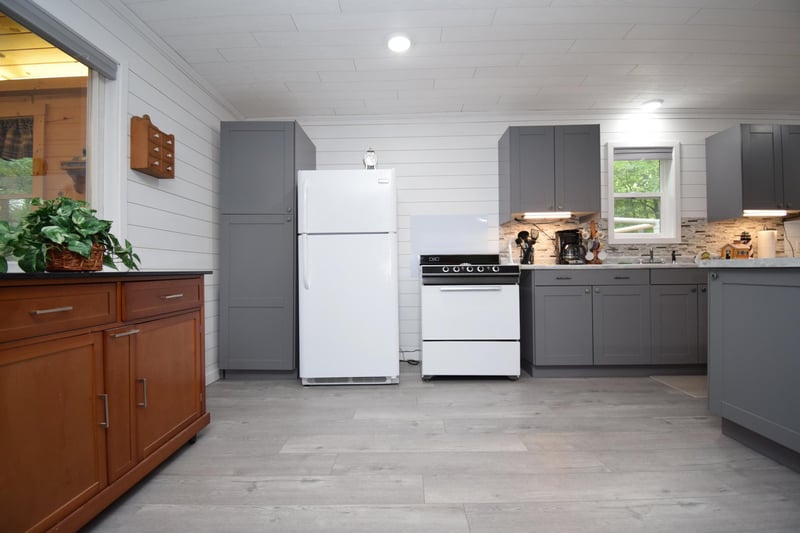 N4082 Deep Lake Rd, Sarona, WI 54870