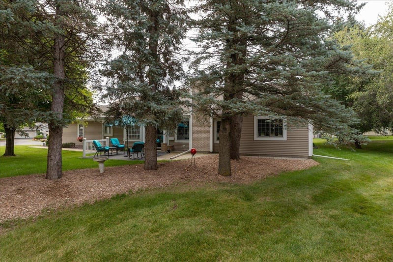 1895 Waterford Pl SW, Rochester, MN 55902