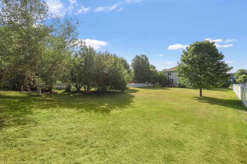 1591 140th St W, Rosemount, MN 55068