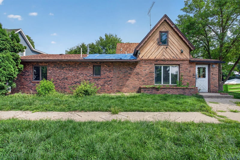 202 N Lincoln St, Lake Crystal, MN 56055