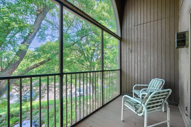 9600 Portland Ave S #317, Bloomington, MN 55420