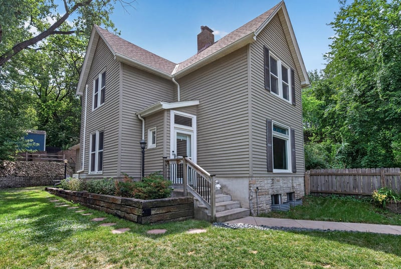 412 Winona St E, Saint Paul, MN 55107