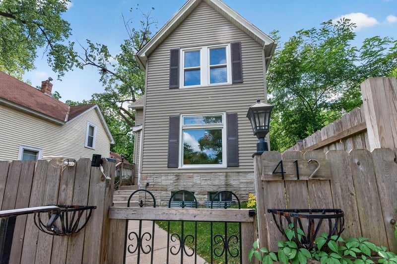 412 Winona St E, Saint Paul, MN 55107