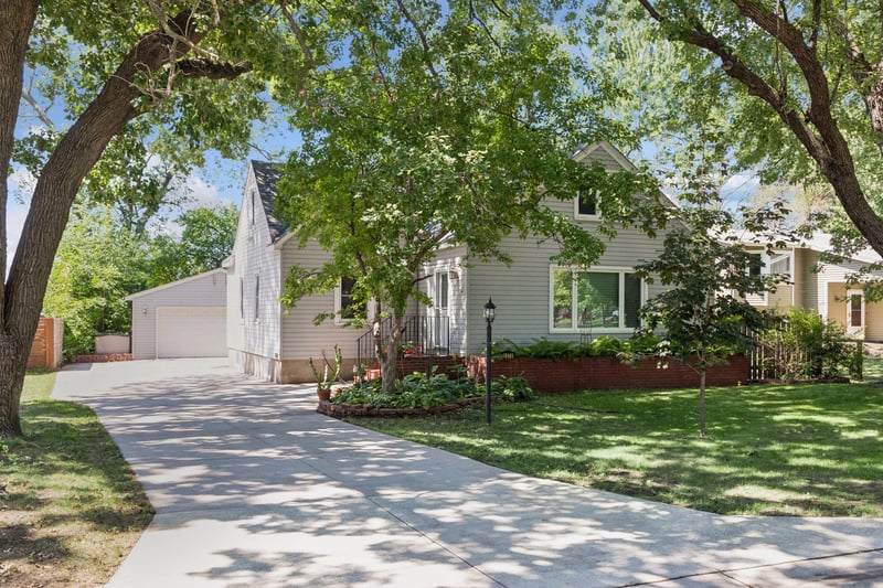 8570 Lincoln St NE, Blaine, MN 55434