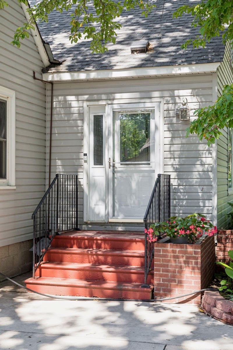 8570 Lincoln St NE, Blaine, MN 55434