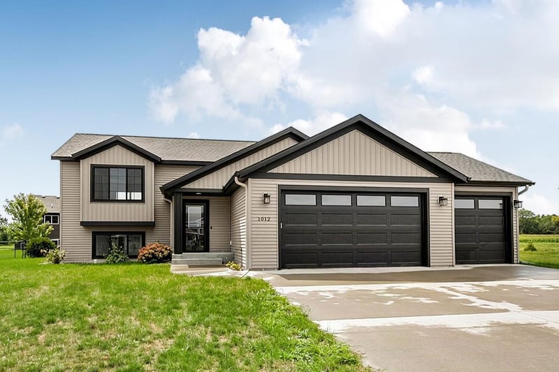1012 26th Street Loop, Sartell, MN 56377