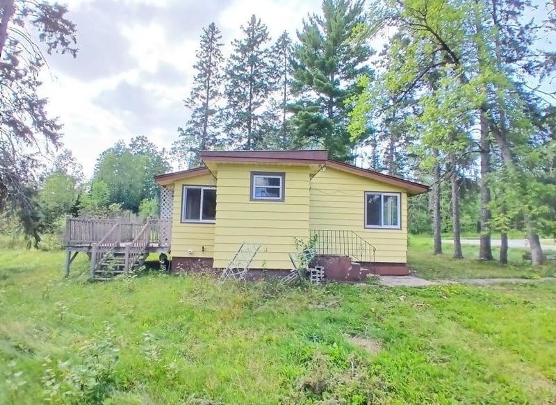318 2nd Ave NW, Cook, MN 55723