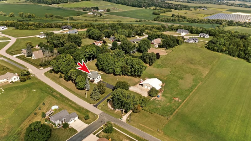 700 8th St SW, Pine Island, MN 55963