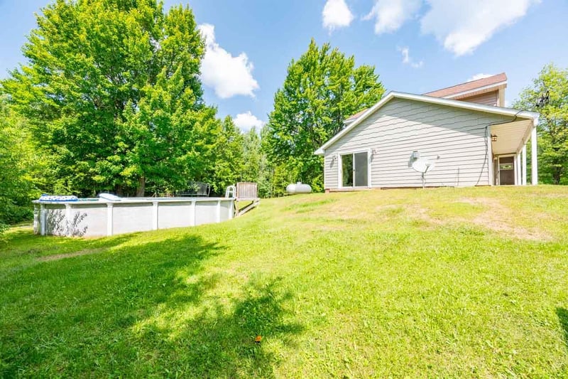 9225 Merrill Rd, Hibbing, MN 55746