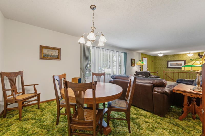 127 Woodcrest Ter, Le Sueur, MN 56058