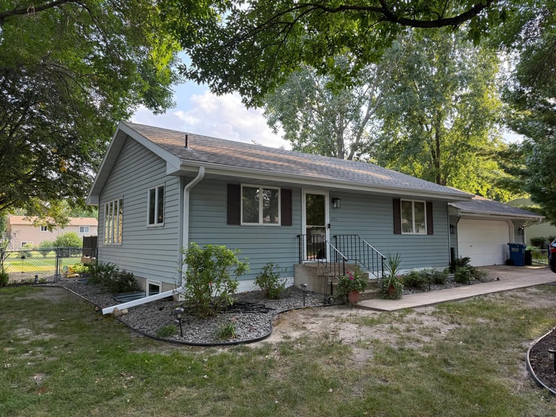 1770 Ridgewood Ave, White Bear Twp, MN 55110