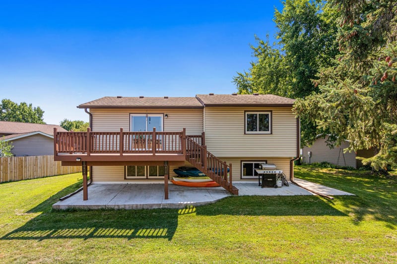 1916 84th Ave N, Brooklyn Park, MN 55444