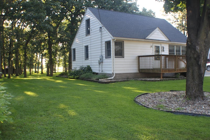 202 4th St NW, Rose Creek, MN 55970
