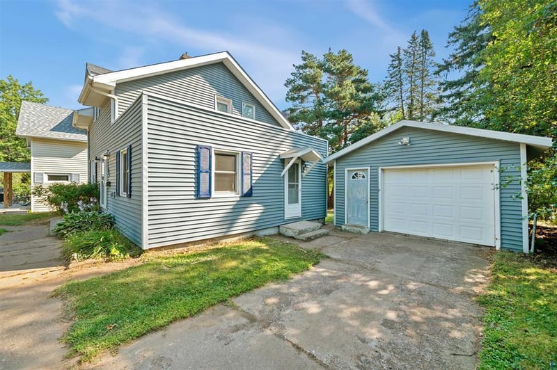 606 Maple St, Cloquet, MN 55720