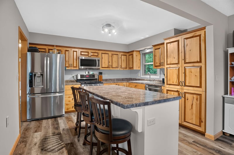 122 Monroe St N, Prescott, WI 54021