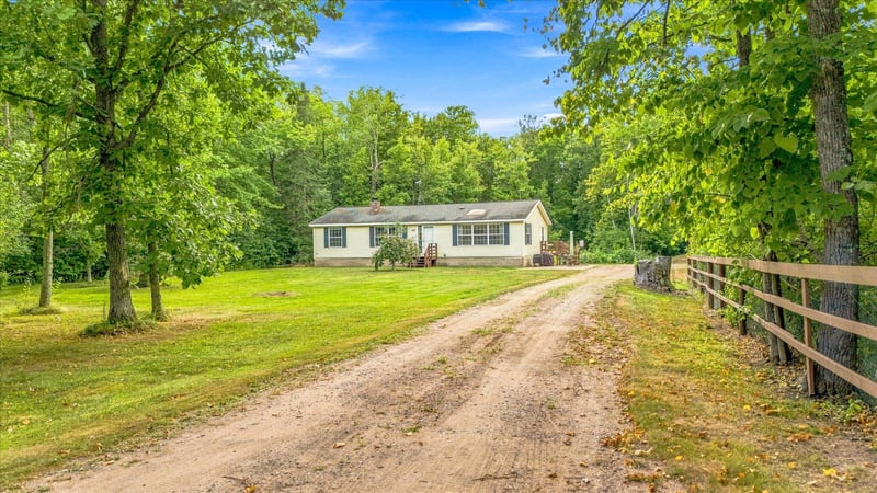 18004 Mission Creek Rn, Brook Park, MN 55007
