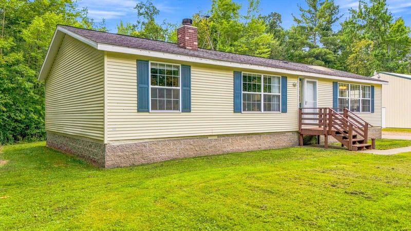 18004 Mission Creek Rn, Brook Park, MN 55007