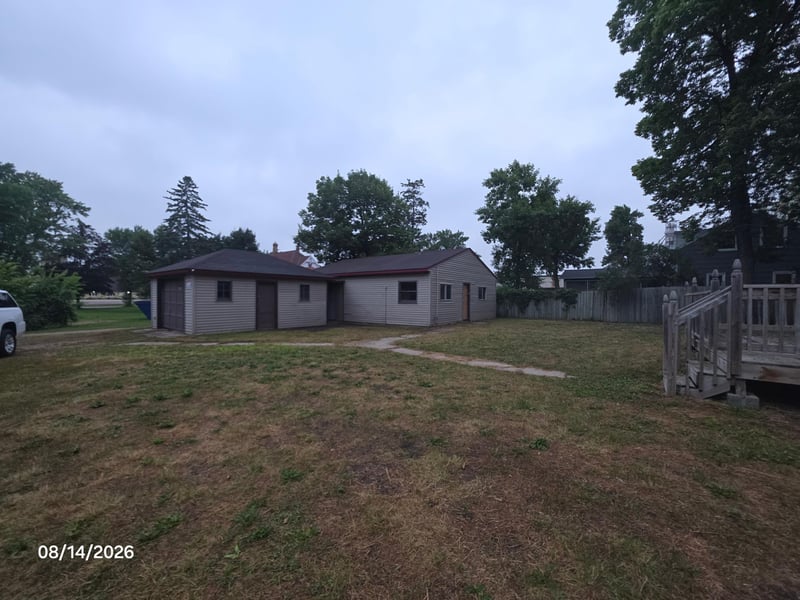 31 Ripley St E, Litchfield, MN 55355